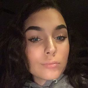 Meet your Posher, Arianna